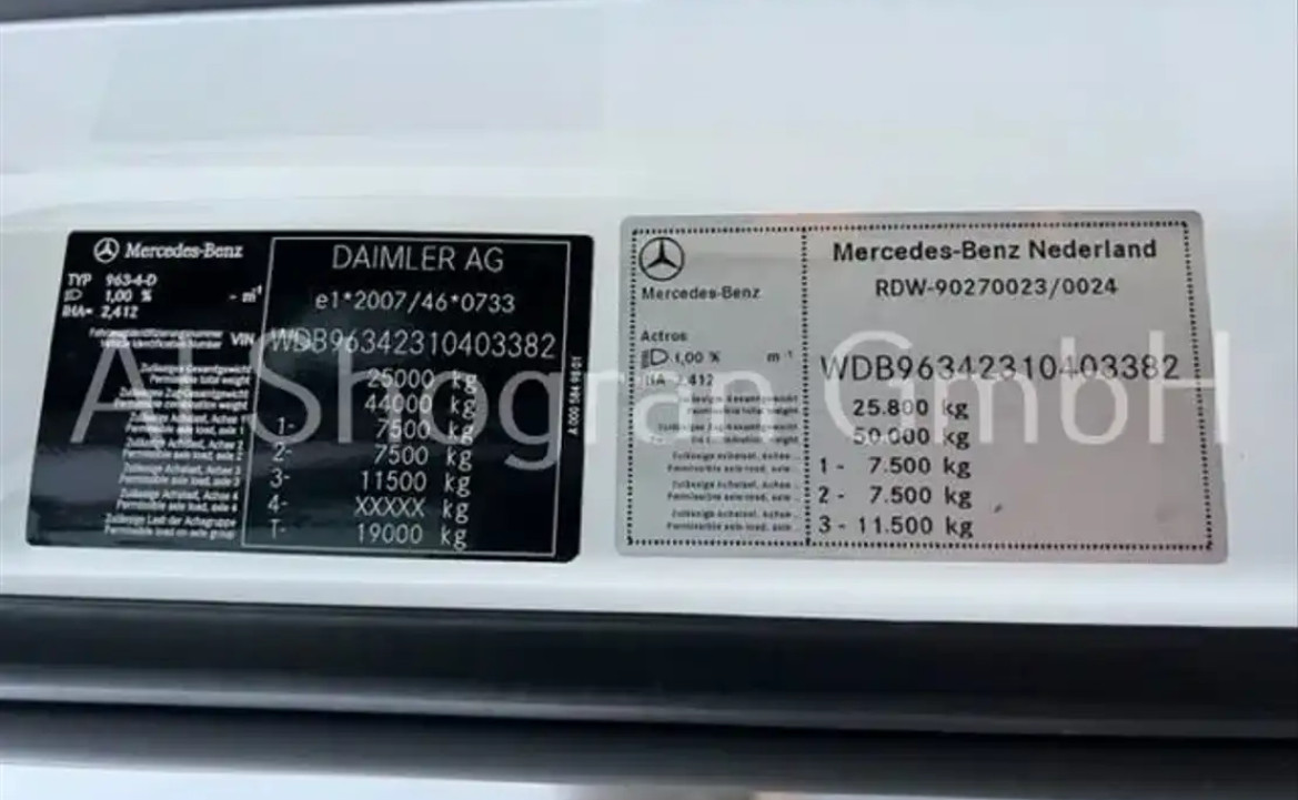 Mercedes-Benz Actros 2545 MP5 Mirror CAM/6x2/BigSpace/Liftachse